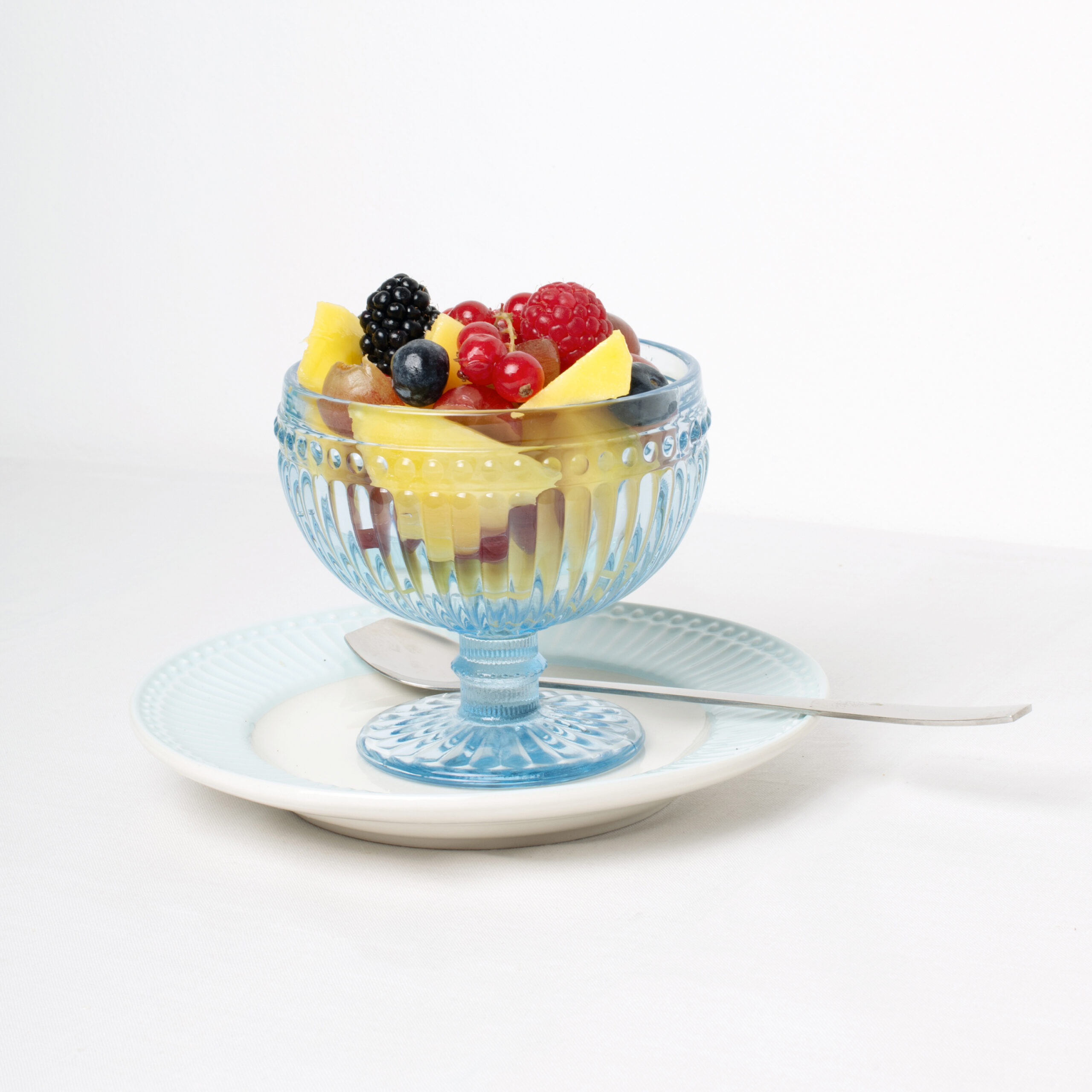 CafeMiteinand-Frühstück-226 Obstschale auf einem Teller